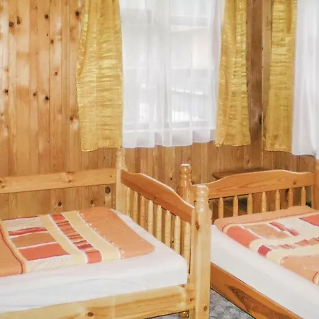 Three-bedroom In Buzsak-csisztapuszta *